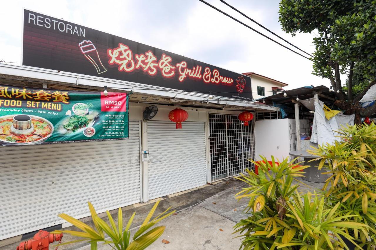 Cozy Homestay With Karaoke System & Pool Table クアラルンプール エクステリア 写真