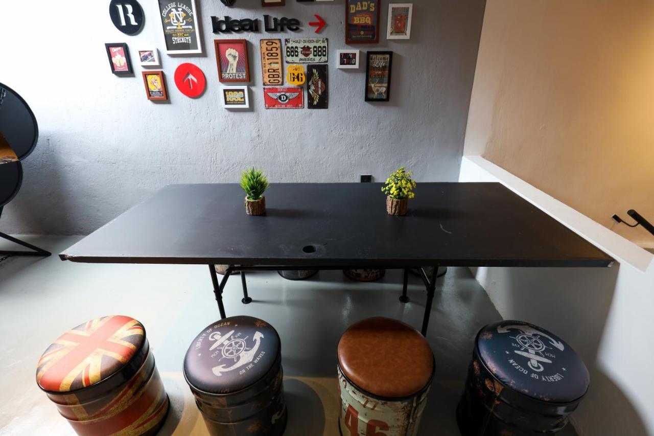 Cozy Homestay With Karaoke System & Pool Table クアラルンプール エクステリア 写真