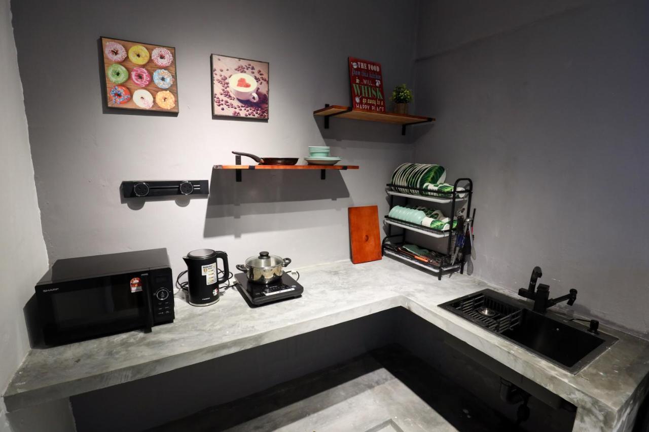 Cozy Homestay With Karaoke System & Pool Table クアラルンプール エクステリア 写真